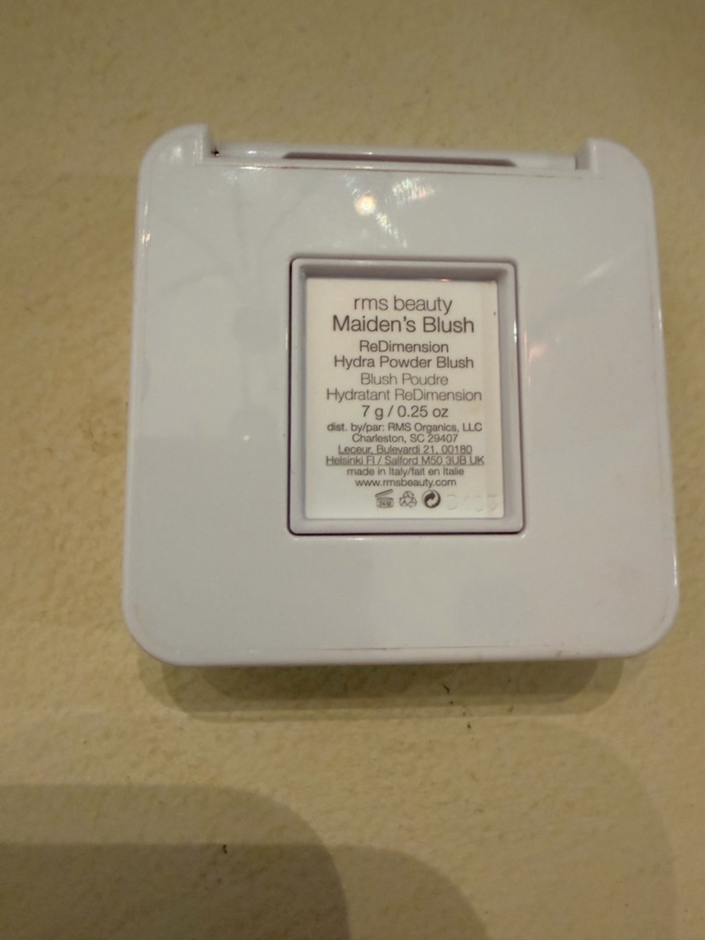 RMS Beauty ReDimension Hydra Powder Blush in Maiden’s Blush - Picture 5 of 5